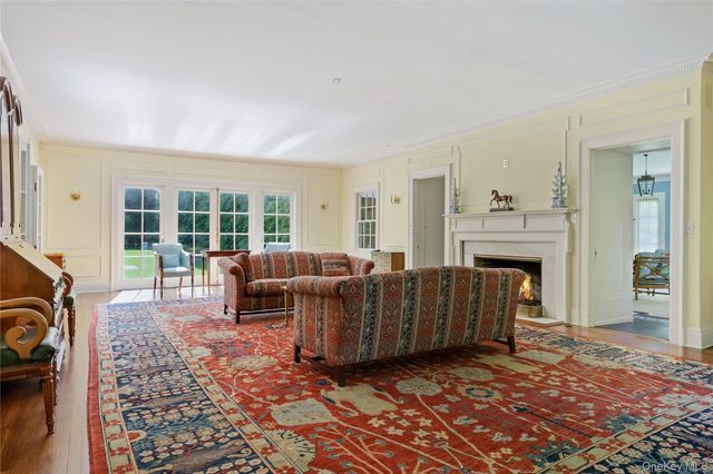 36 Revolutionary Road, Briarcliff Manor, NY 10510