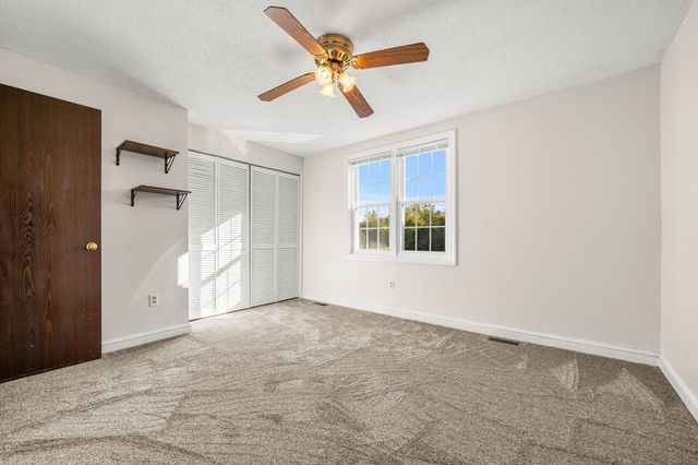52 Warren St 8, Peabody, MA 01960