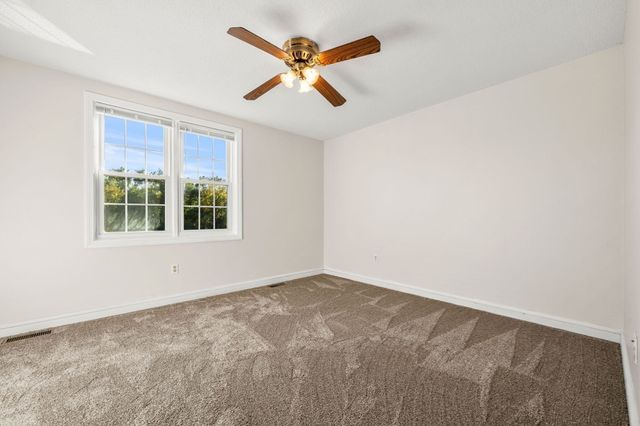 52 Warren St 8, Peabody, MA 01960