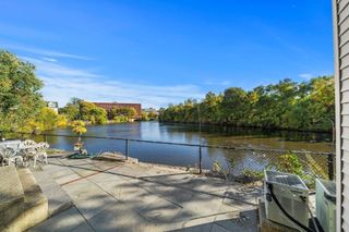 52 Warren St 8, Peabody, MA 01960