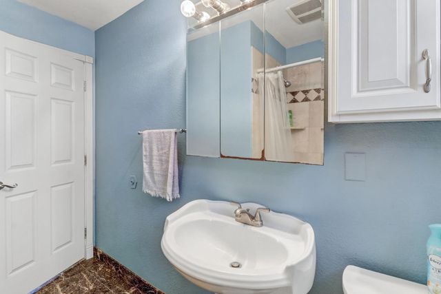 4041 Constitution Ave, North Highlands, CA 95660