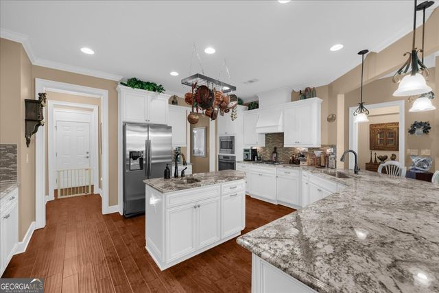 3768 Golden Leaf Point SW, Gainesville, GA 30504