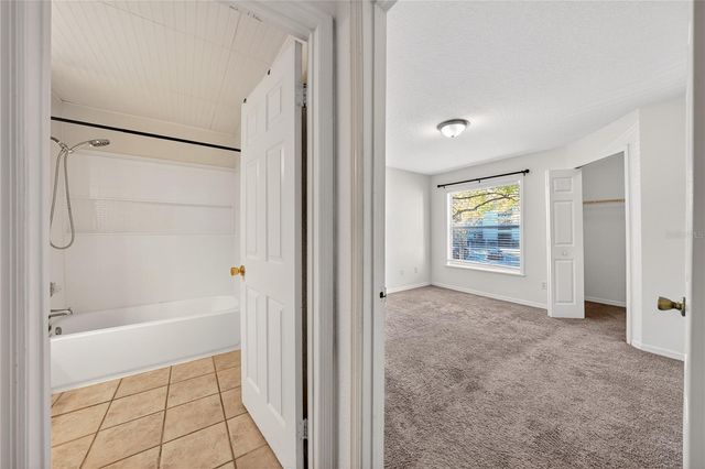 8915 LATREC AVE 2203, Orlando, FL 32819