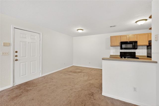 8915 LATREC AVE 2203, Orlando, FL 32819