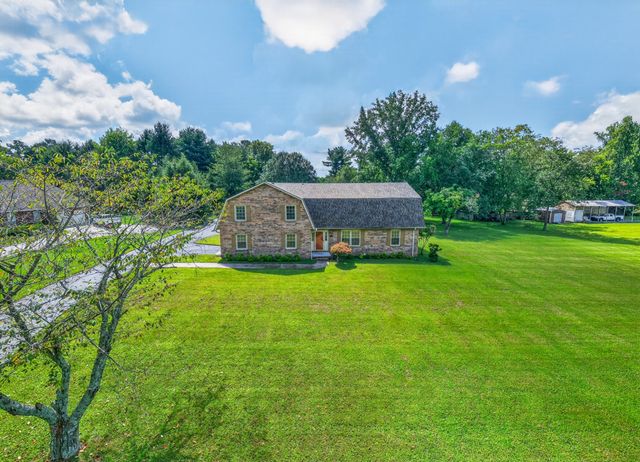 241 Camille St, Manchester, TN 37355