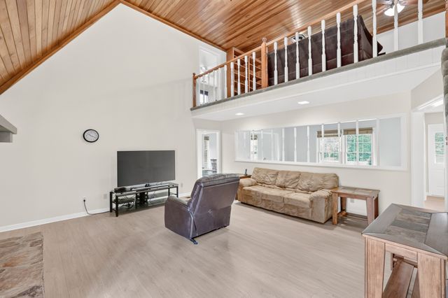241 Camille St, Manchester, TN 37355