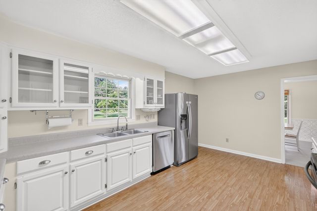 241 Camille St, Manchester, TN 37355