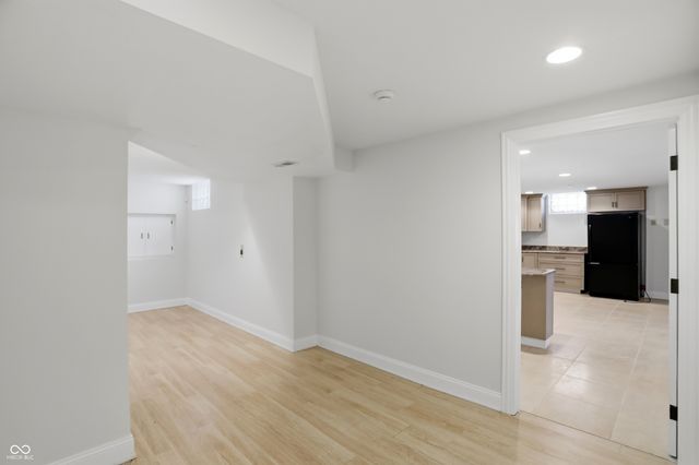 8602 Frontgate Lane, Indianapolis, IN 46256