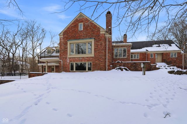 8602 Frontgate Lane, Indianapolis, IN 46256