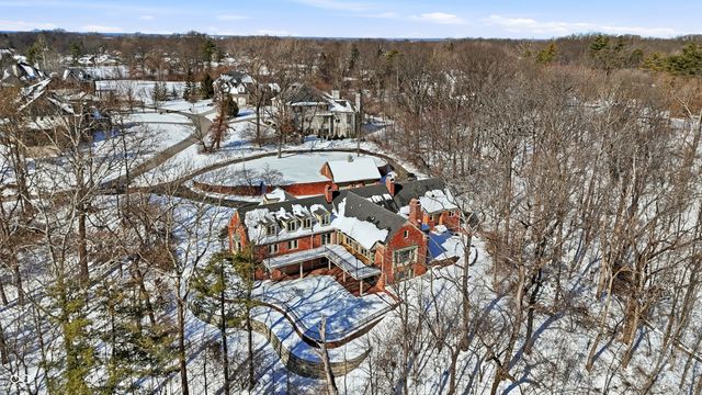 8602 Frontgate Lane, Indianapolis, IN 46256