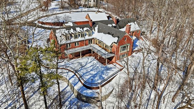 8602 Frontgate Lane, Indianapolis, IN 46256