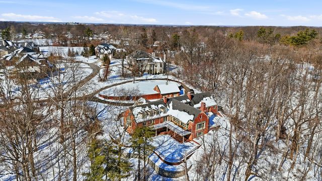 8602 Frontgate Lane, Indianapolis, IN 46256