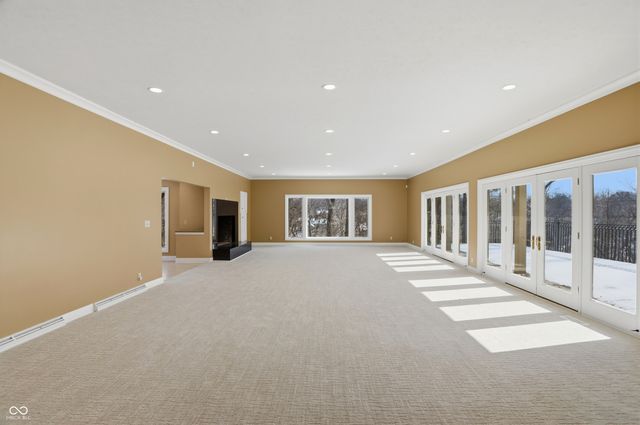 8602 Frontgate Lane, Indianapolis, IN 46256