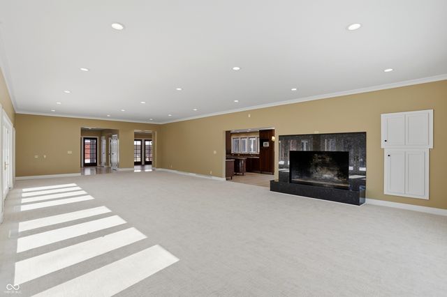 8602 Frontgate Lane, Indianapolis, IN 46256