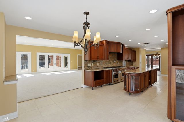 8602 Frontgate Lane, Indianapolis, IN 46256