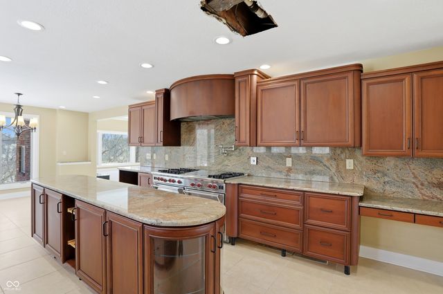 8602 Frontgate Lane, Indianapolis, IN 46256