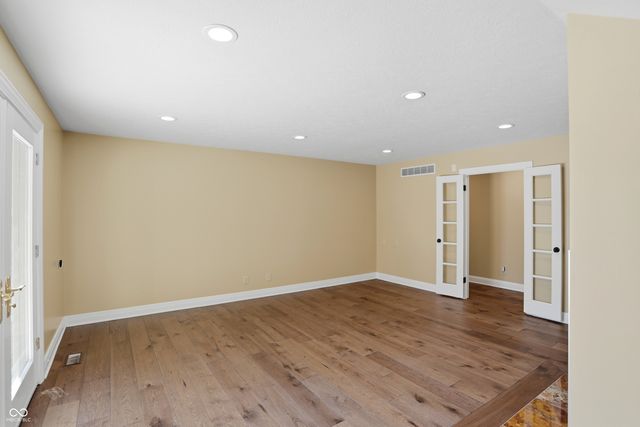 8602 Frontgate Lane, Indianapolis, IN 46256