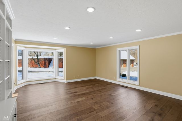 8602 Frontgate Lane, Indianapolis, IN 46256