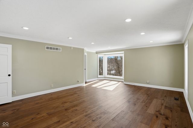 8602 Frontgate Lane, Indianapolis, IN 46256