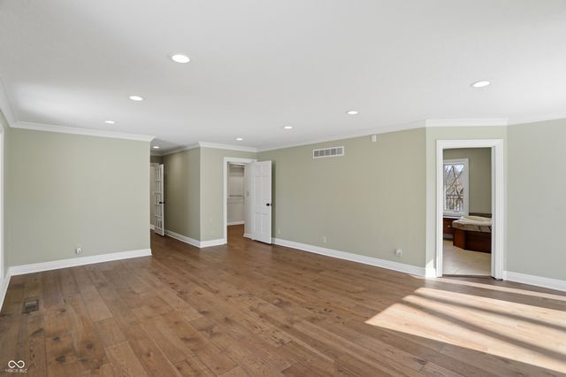 8602 Frontgate Lane, Indianapolis, IN 46256