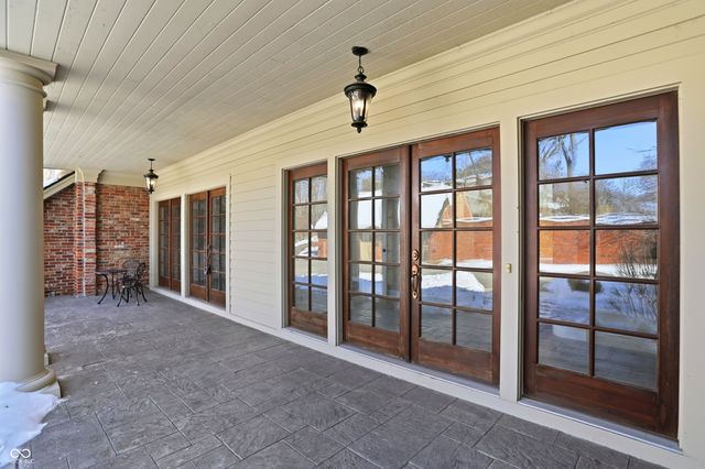 8602 Frontgate Lane, Indianapolis, IN 46256