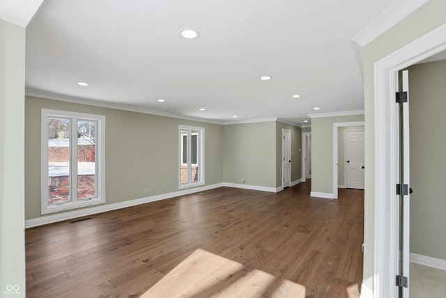 8602 Frontgate Lane, Indianapolis, IN 46256