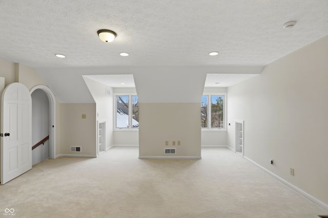 8602 Frontgate Lane, Indianapolis, IN 46256