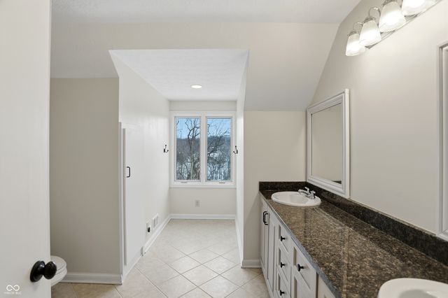 8602 Frontgate Lane, Indianapolis, IN 46256