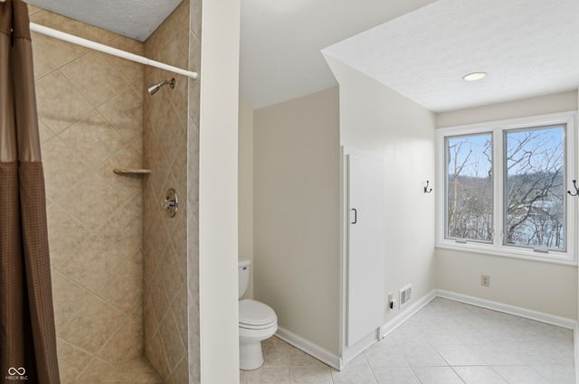 8602 Frontgate Lane, Indianapolis, IN 46256