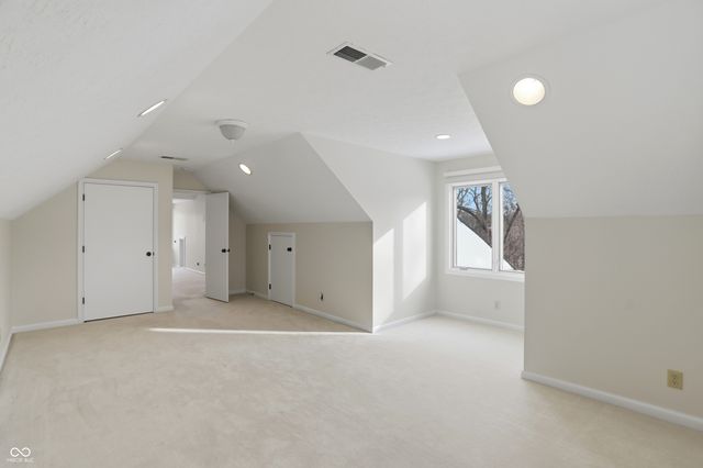 8602 Frontgate Lane, Indianapolis, IN 46256