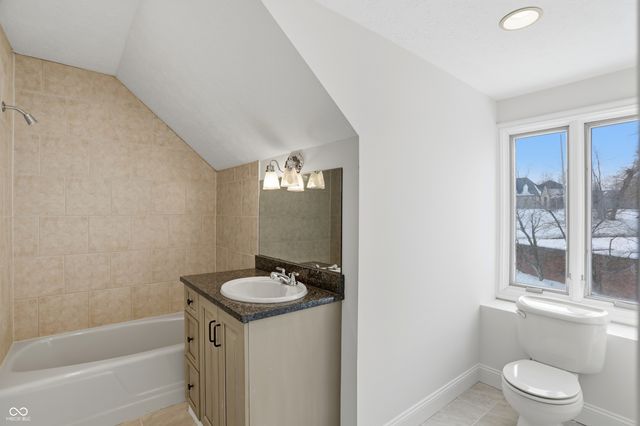 8602 Frontgate Lane, Indianapolis, IN 46256