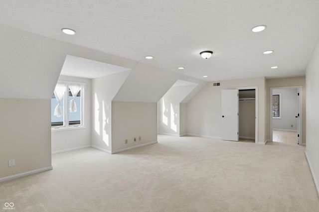 8602 Frontgate Lane, Indianapolis, IN 46256