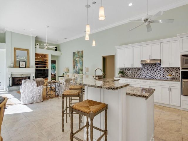 60 La Costa Court, Indian River Shores, FL 32963