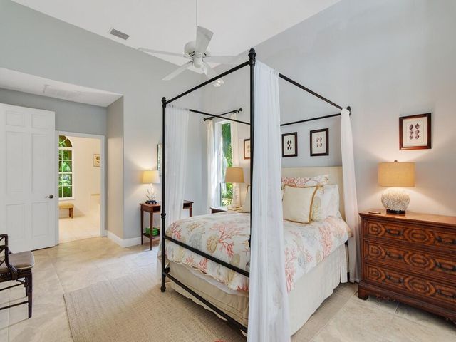 60 La Costa Court, Indian River Shores, FL 32963