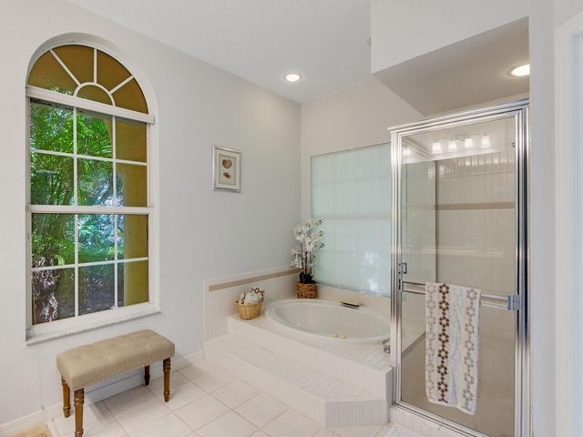 60 La Costa Court, Indian River Shores, FL 32963