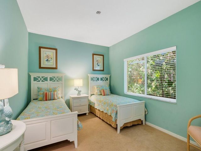 60 La Costa Court, Indian River Shores, FL 32963