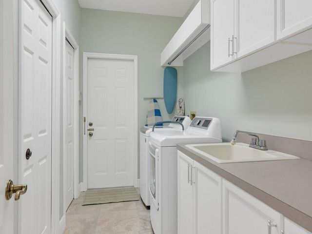 60 La Costa Court, Indian River Shores, FL 32963