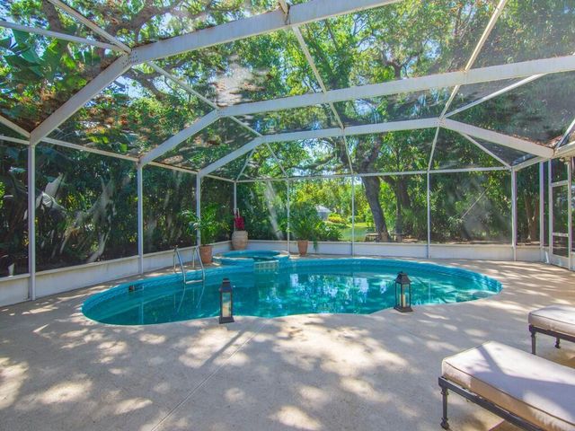 60 La Costa Court, Indian River Shores, FL 32963