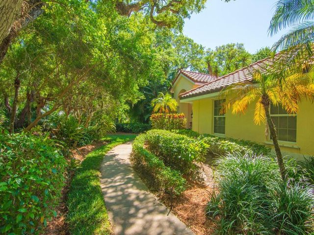 60 La Costa Court, Indian River Shores, FL 32963