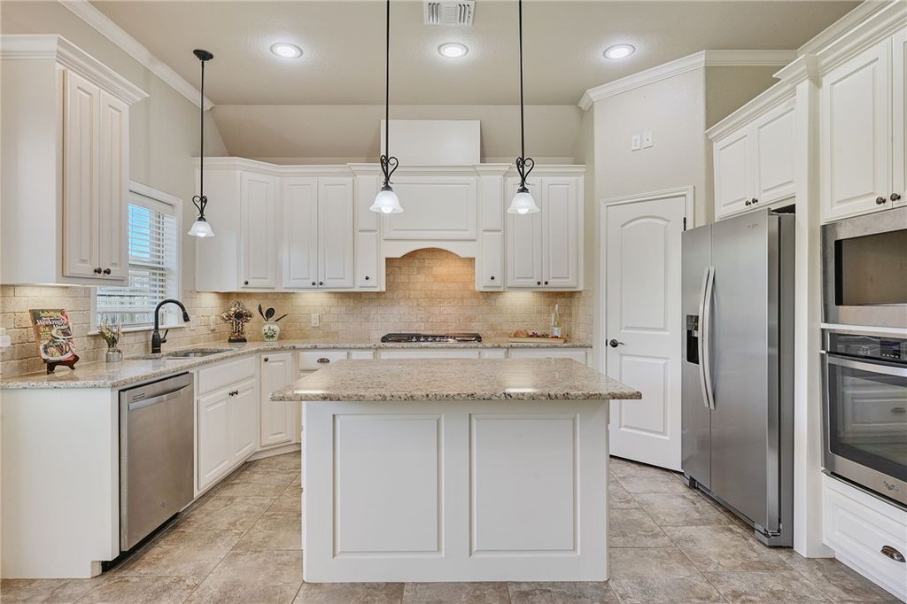 15633 Shady Brook Lane, College Station, TX 77845 — photo 3