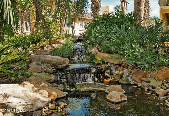 204 LAGUNA VILLAS Boulevard A11, Jacksonville Beach, FL 32250