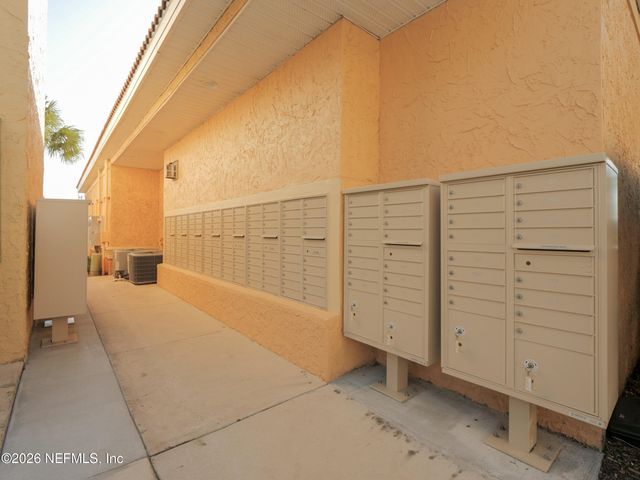 204 LAGUNA VILLAS Boulevard A11, Jacksonville Beach, FL 32250