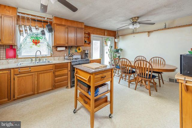 432 MULLICA HILL RD, Mullica Hill, NJ 08062