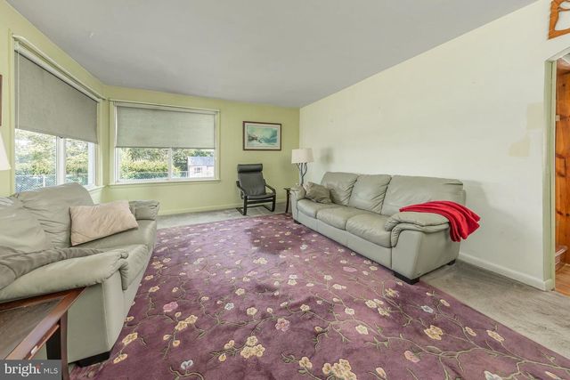 432 MULLICA HILL RD, Mullica Hill, NJ 08062