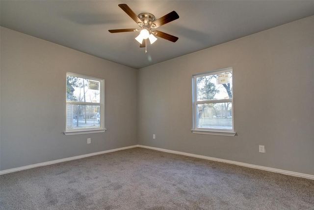 702 N Virginia, Terrell, TX 75160