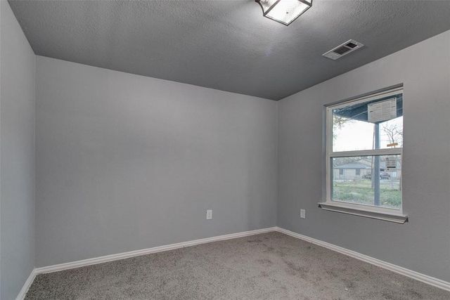 702 N Virginia, Terrell, TX 75160