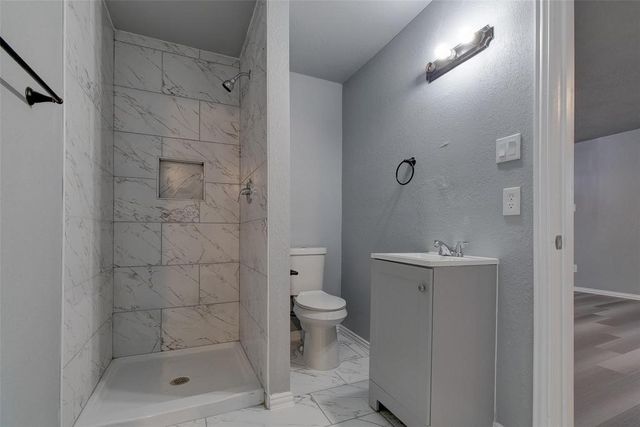 702 N Virginia, Terrell, TX 75160