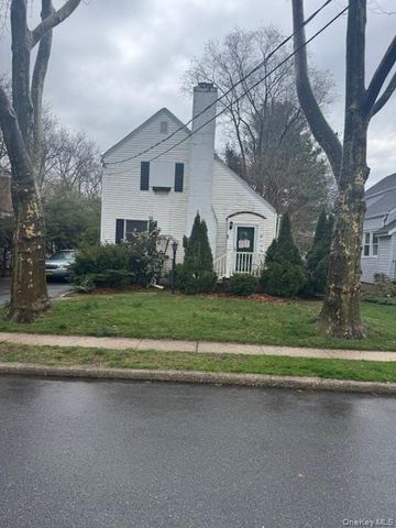 36 Salisbury Avenue, Garden City, NY 11530