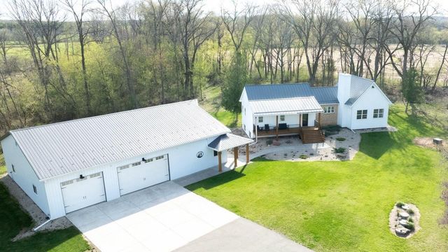 N4227 Christopher Road, Rio, WI 53960