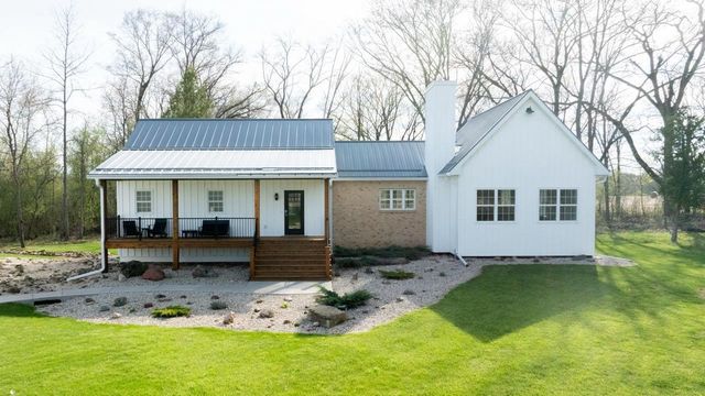 N4227 Christopher Road, Rio, WI 53960